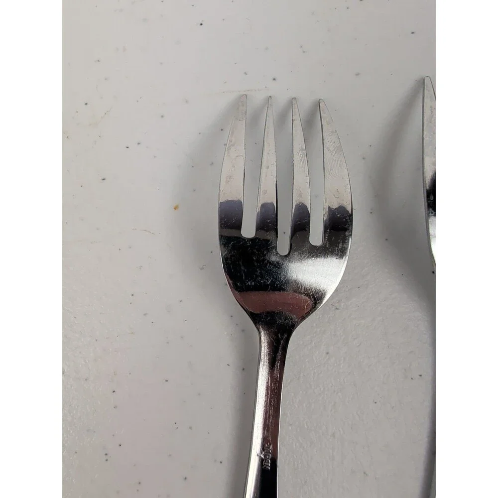 REO Crest American Beauty Accent Salad Forks Stainless Steel Japan Set Of 2